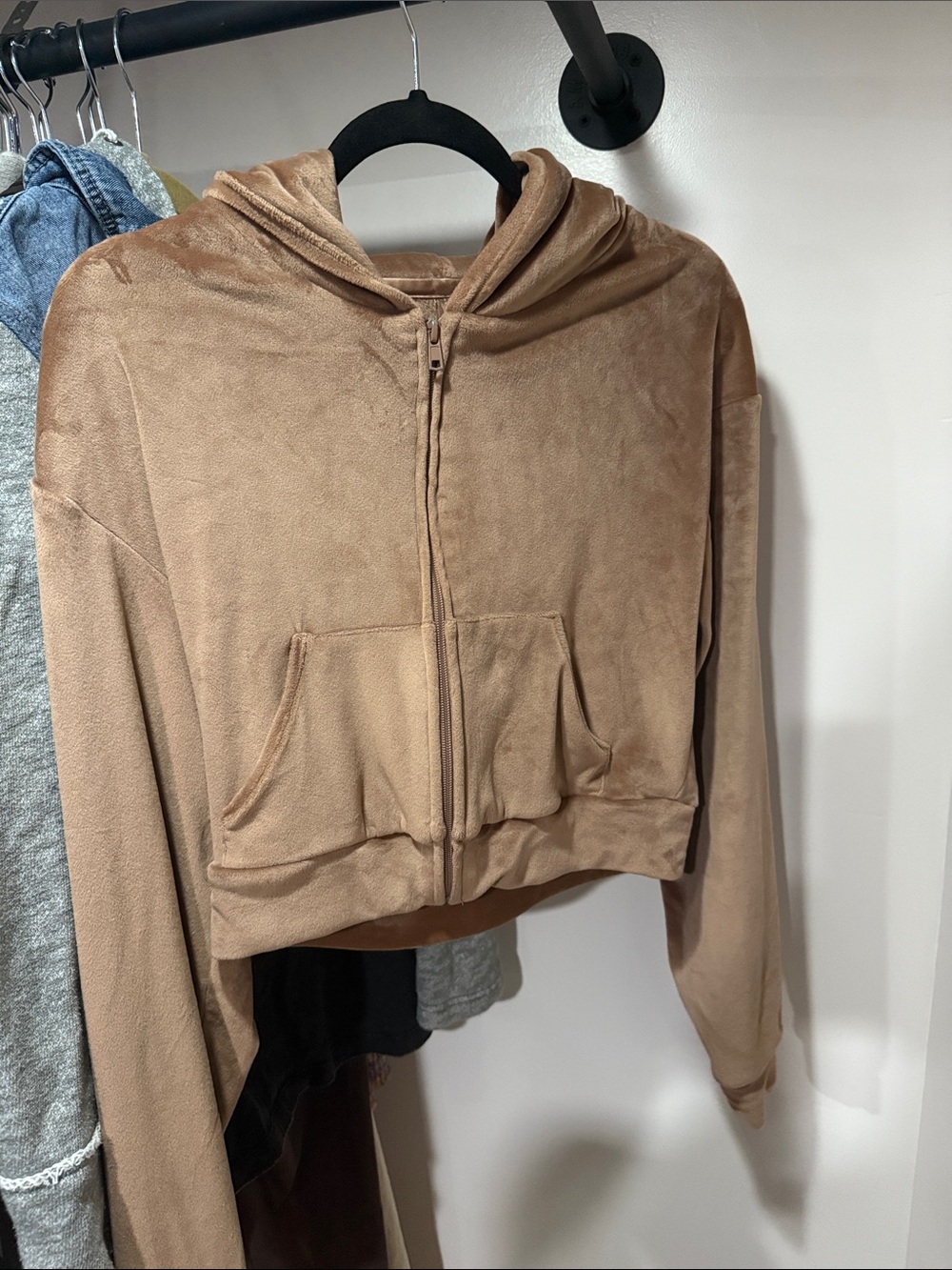 SKIMS Cropped Teddy Zip Hoodie in sienna